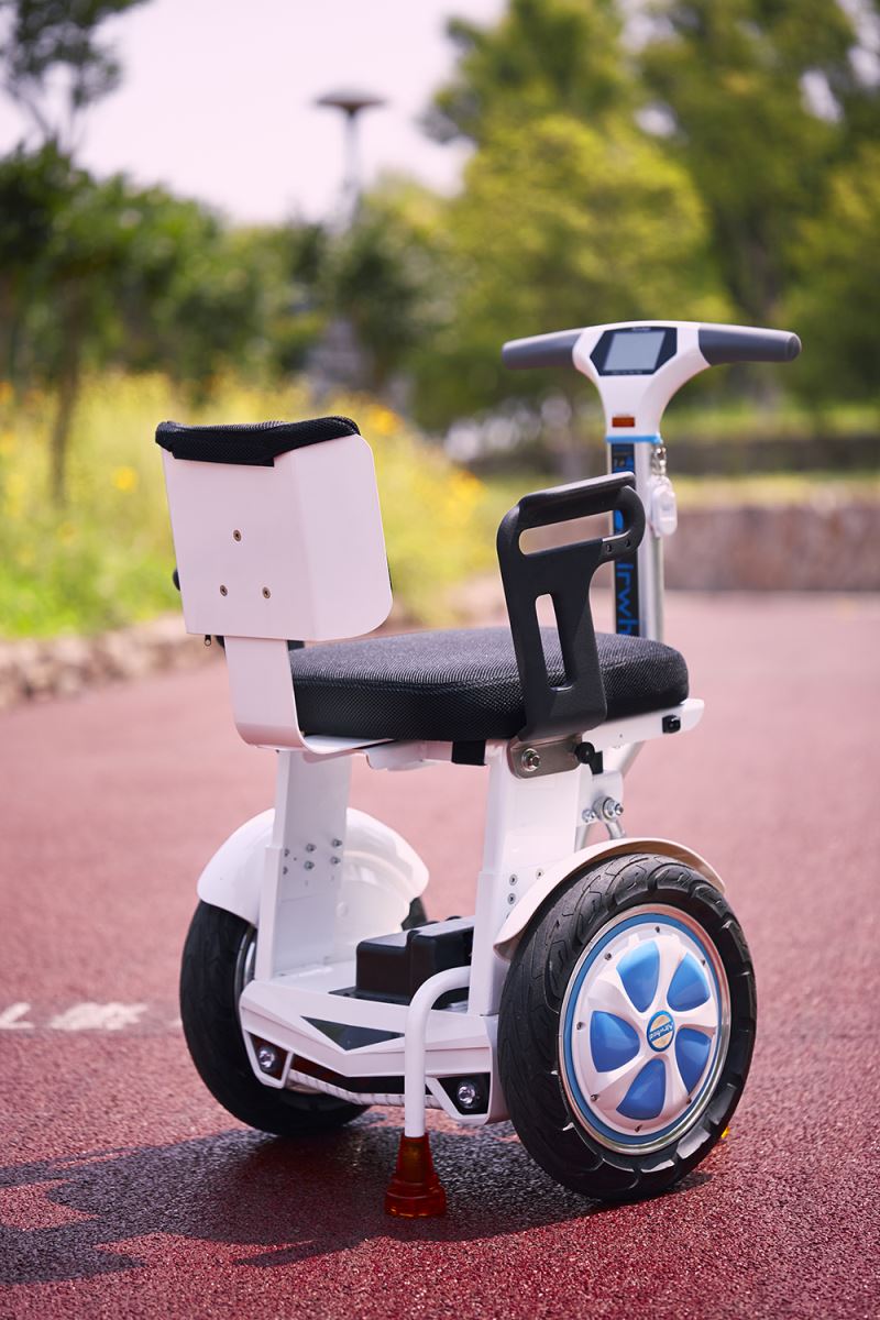 Airwheel A6T wheelchair with handlebar(3).