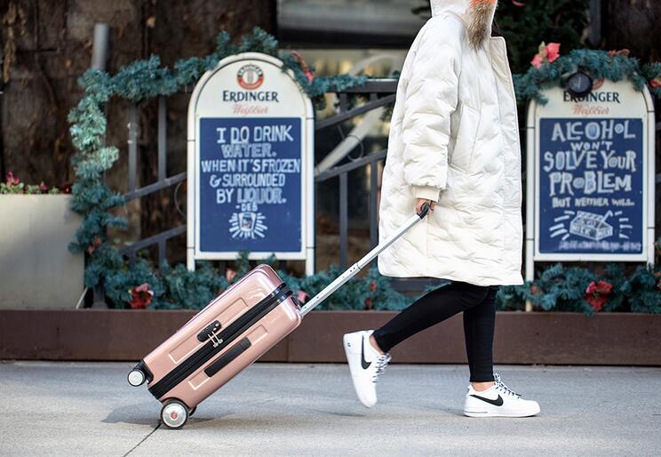 Airwheel SR5 auto-following suitcase