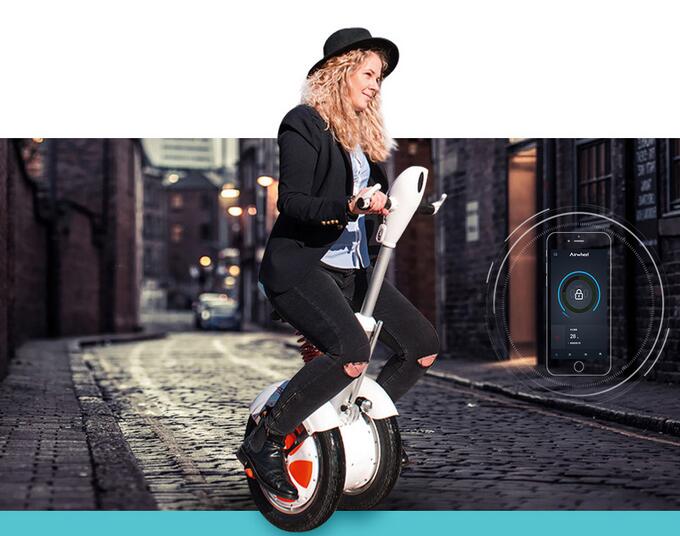 Airwheel A3 es el primer tipo de scooter eléctrico que adopta una postura sentada. 